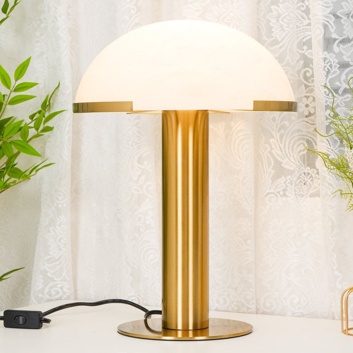 Yaraleyor Minimalist Table Lamp