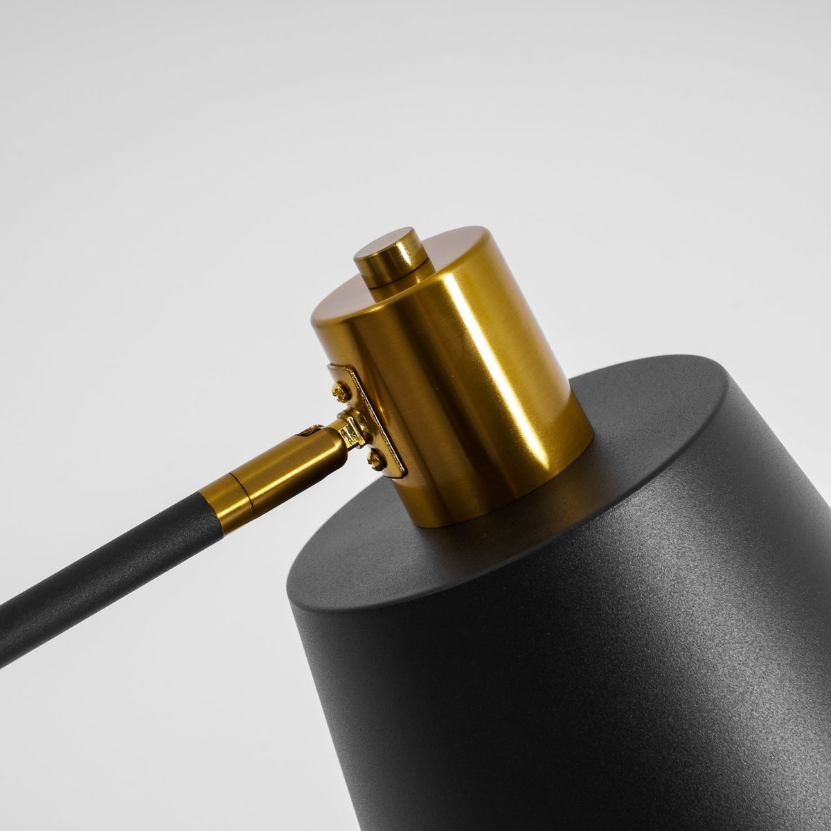 Emmental Floor Lamp – detail 28