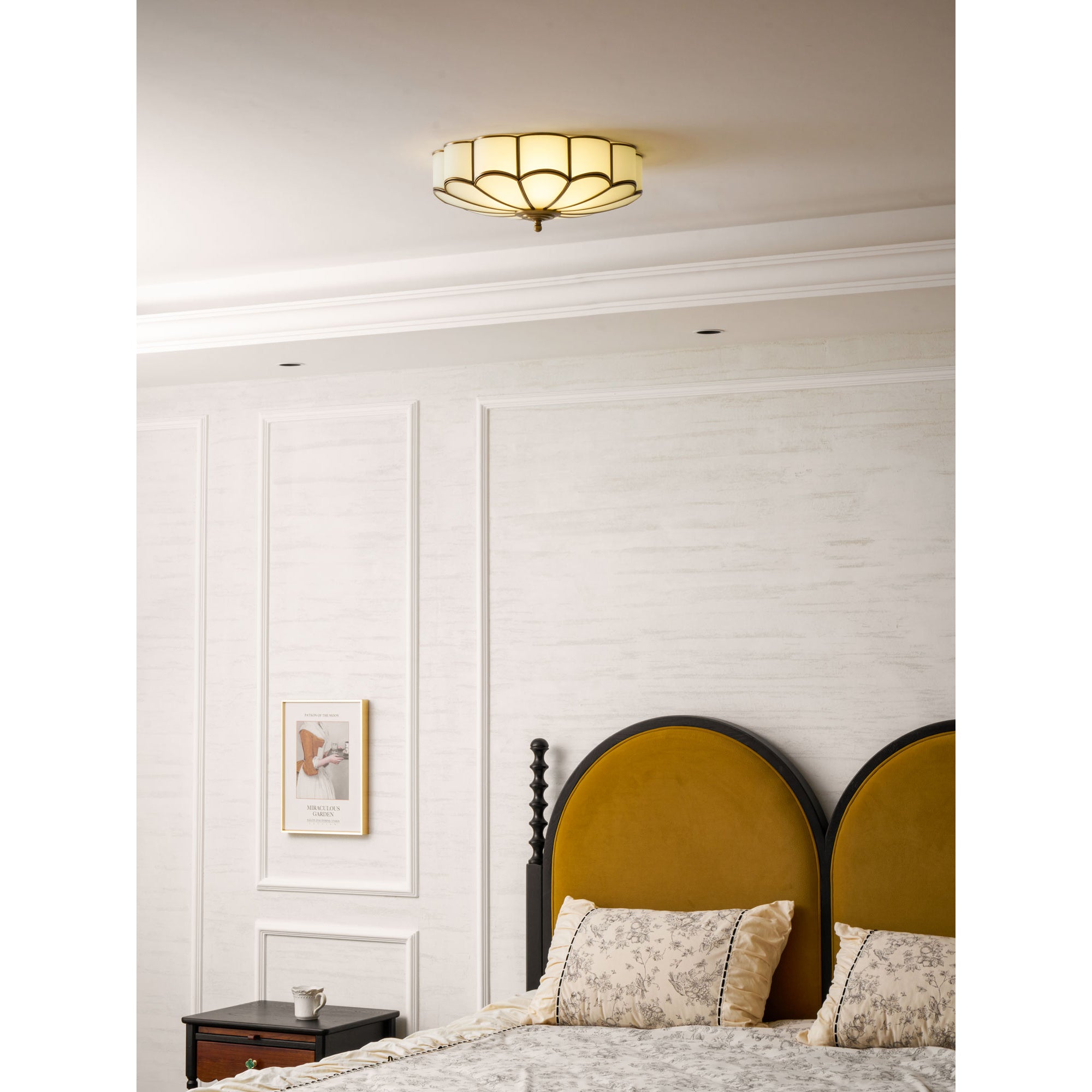 Brizon Flower Ceiling Light