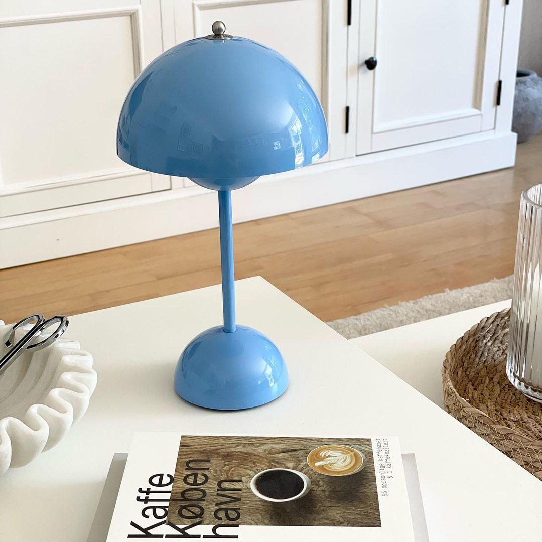 Elenva Outdoor Table Lamp