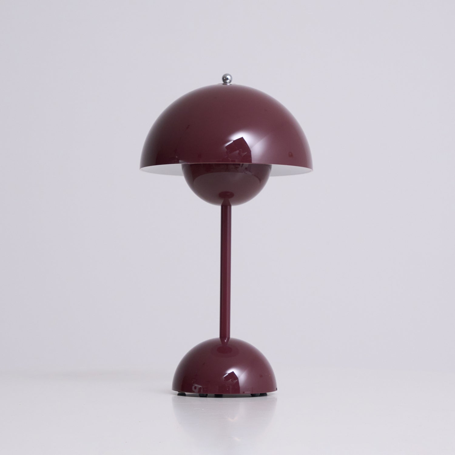 Elenva Outdoor Table Lamp