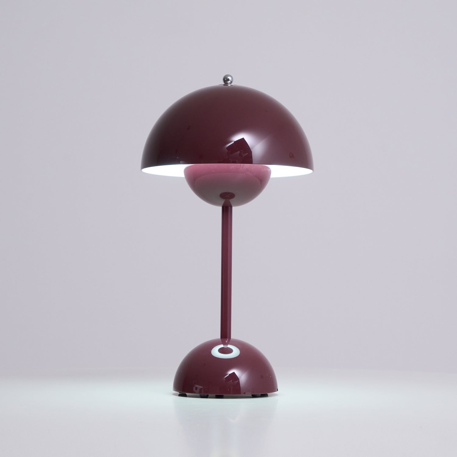 Elenva Outdoor Table Lamp