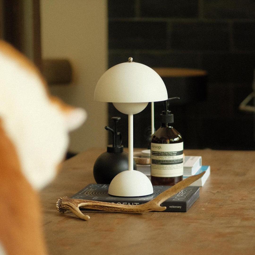 Elenva Outdoor Table Lamp