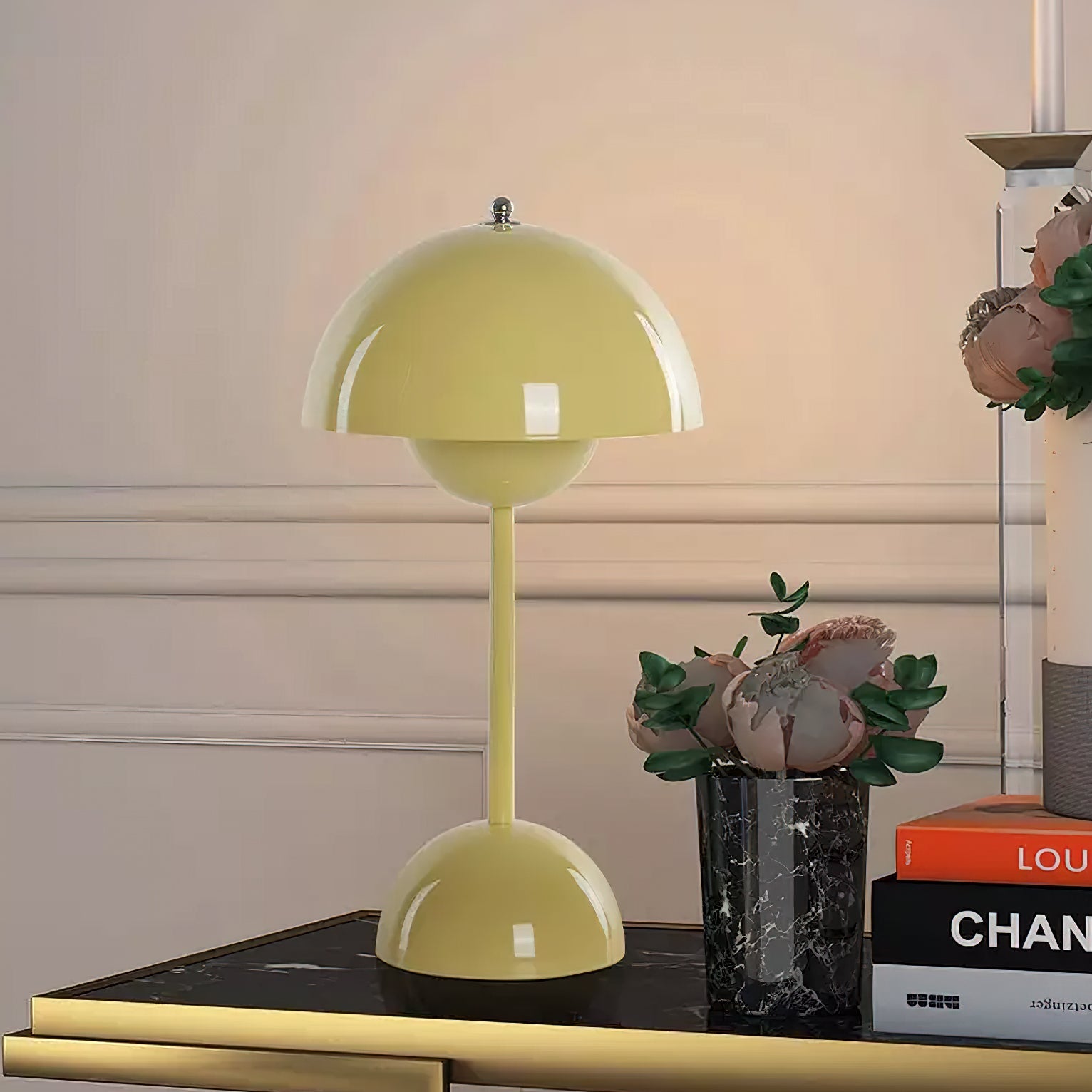 Elenva Outdoor Table Lamp