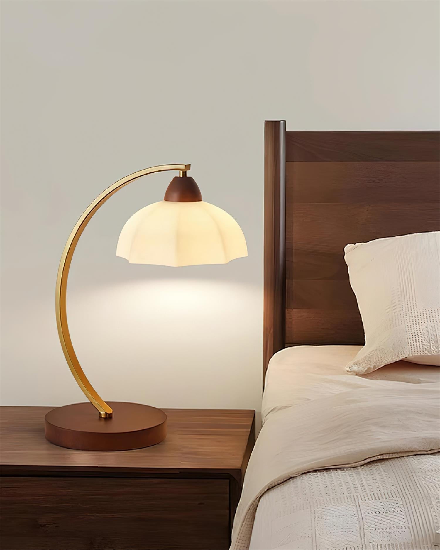 Finira Vintage Table Lamp