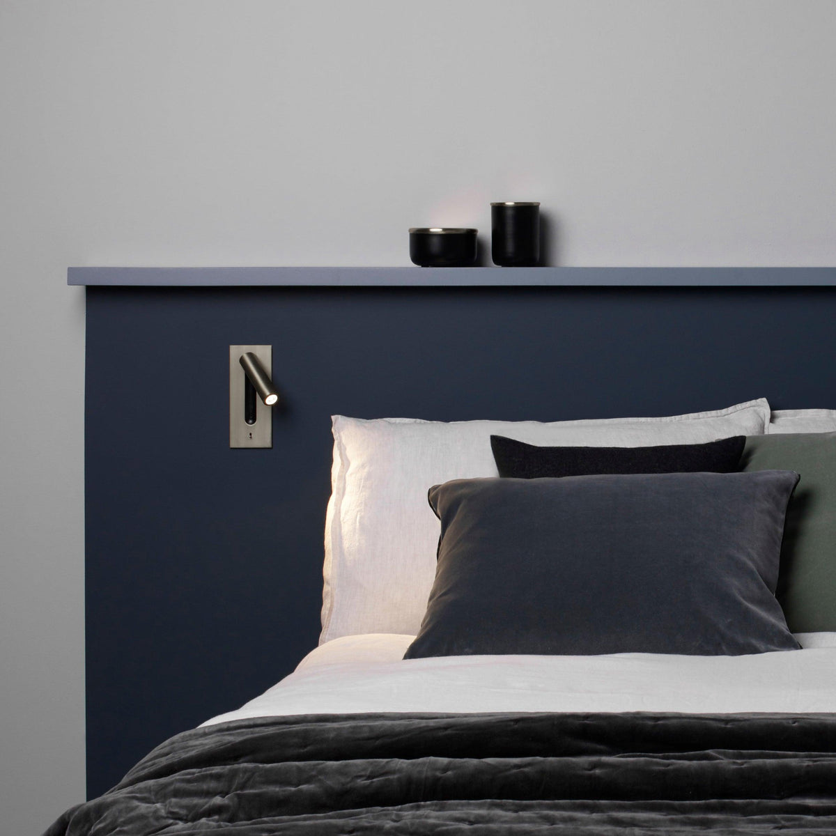 Folded Back Bedside Wall Lamp – detail 8