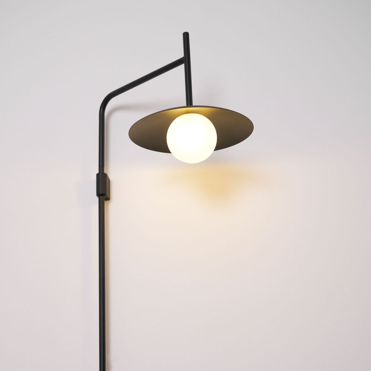 Gea Swing Arm Plug - in Wall Lamp - Vakkerlight