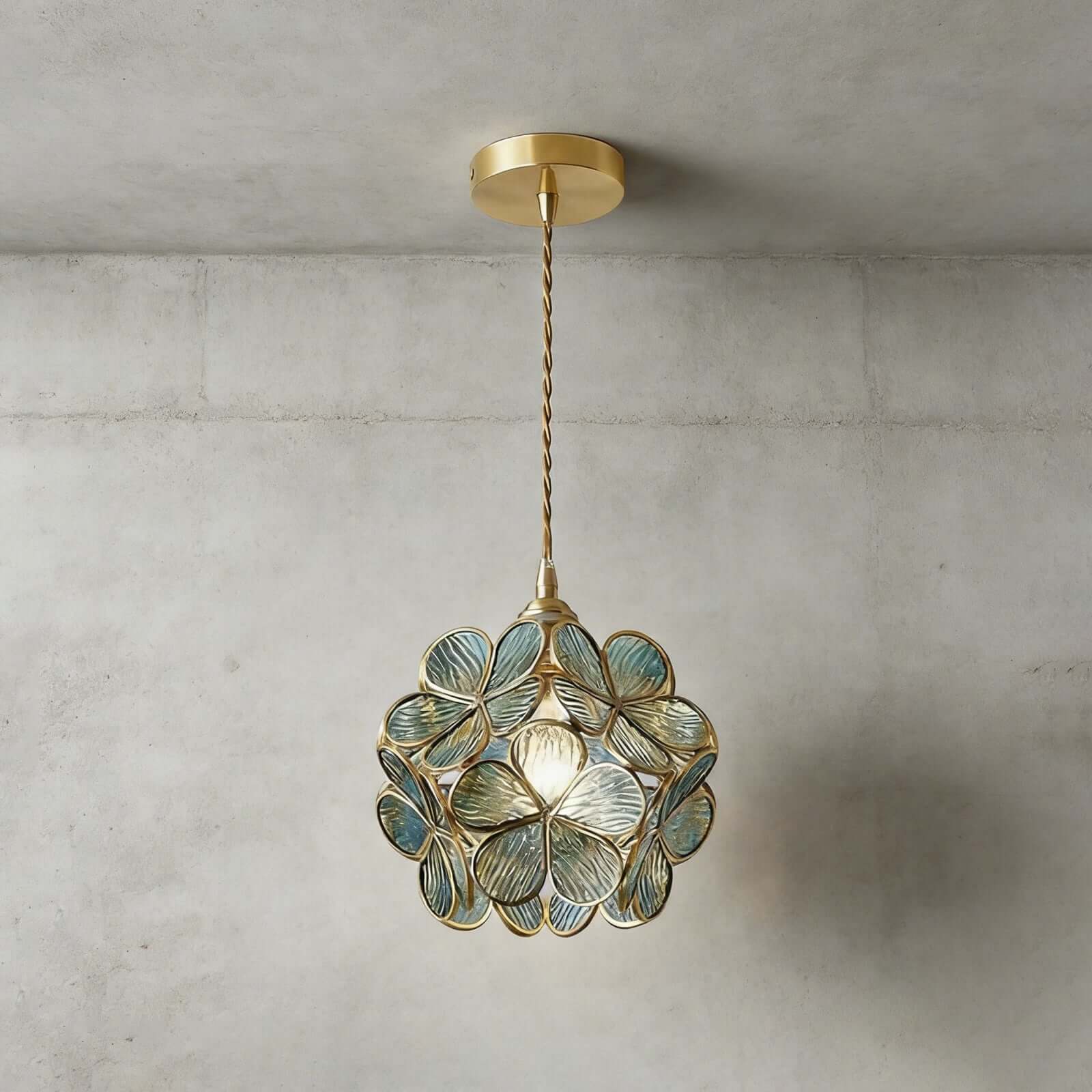 Bayen Pendant Light