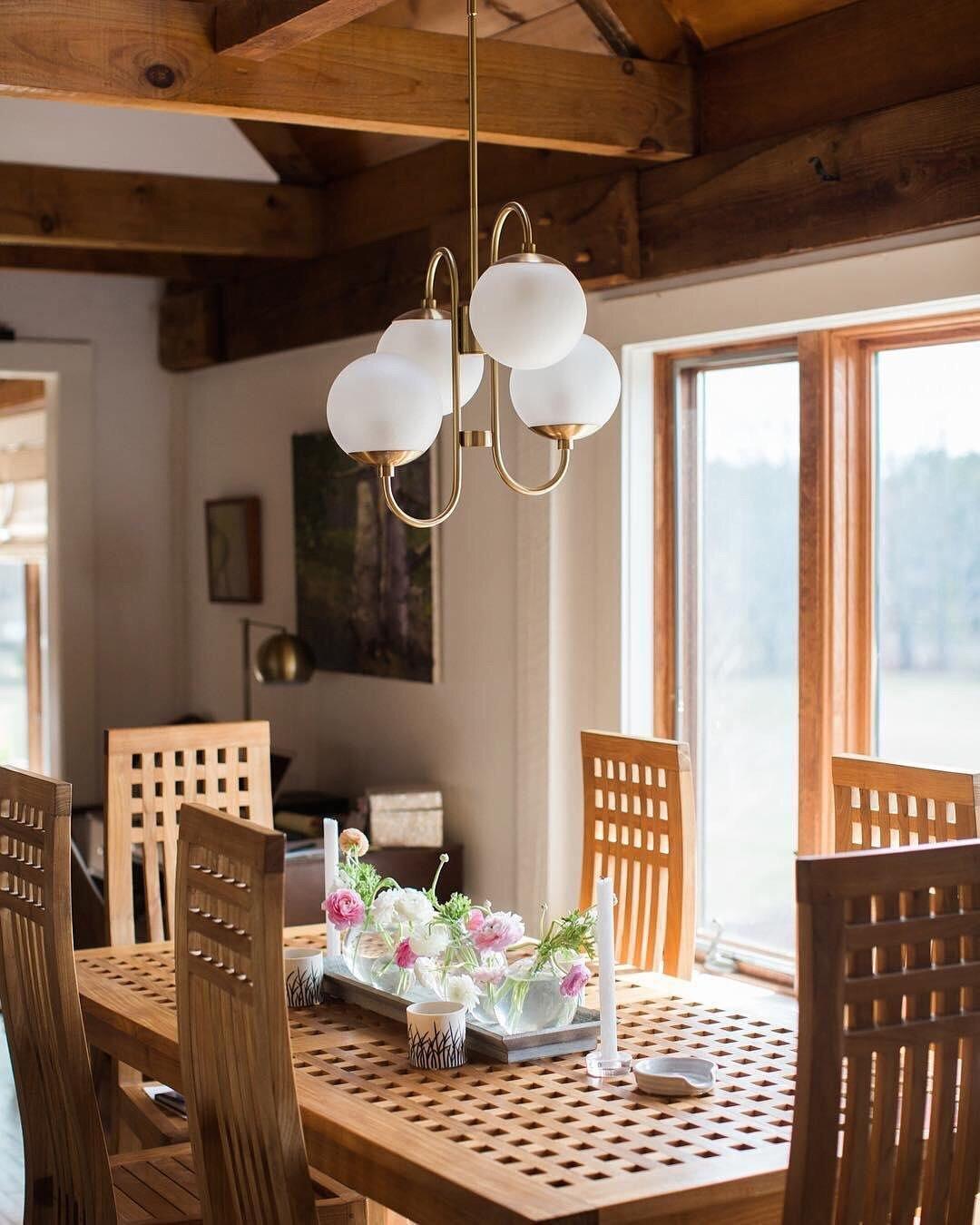 Jornoen Globe Chandelier