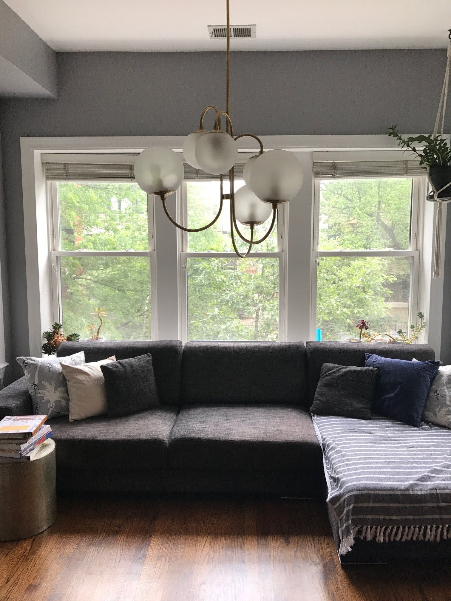 Jornoen Globe Chandelier