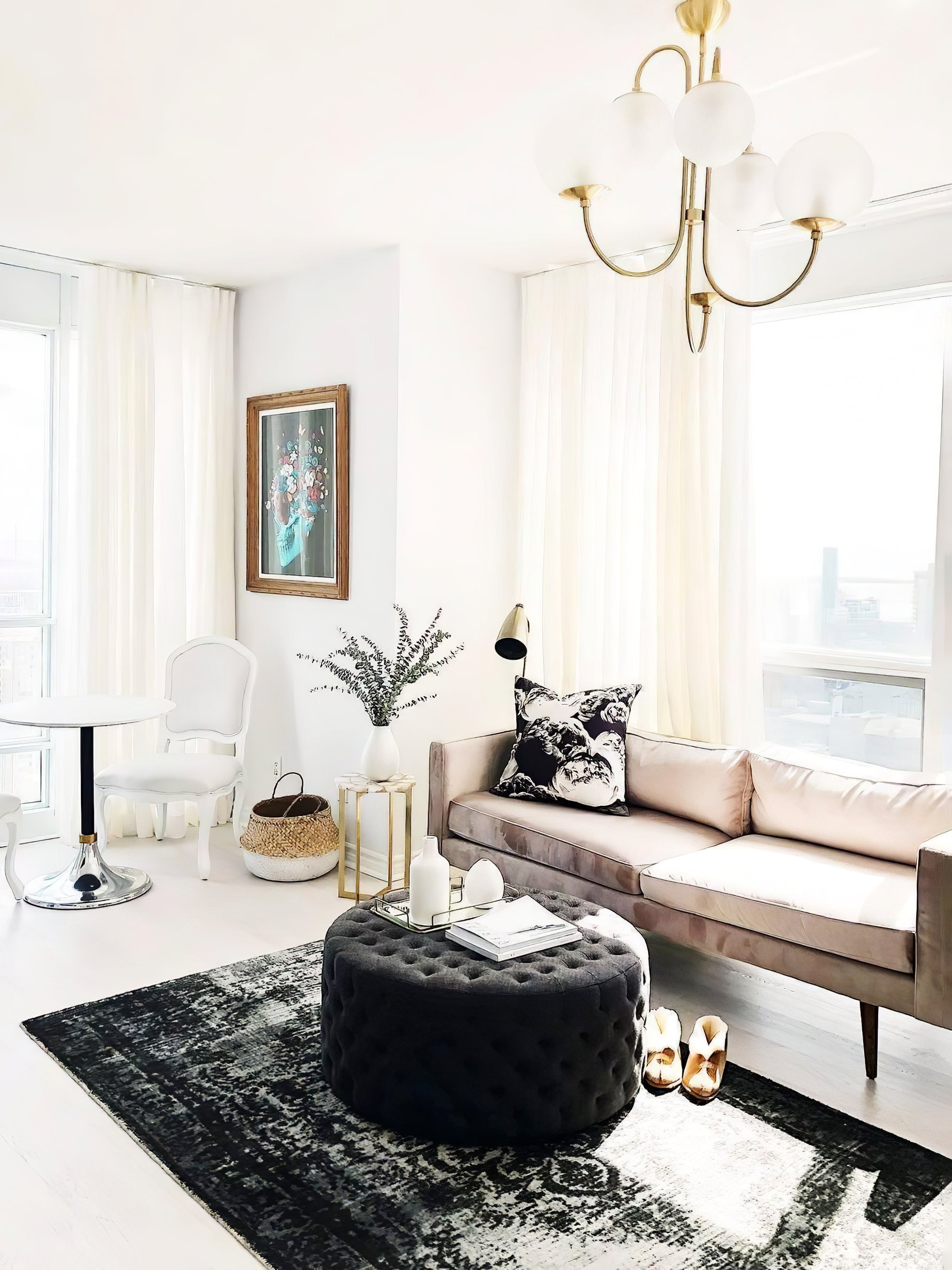 Jornoen Globe Chandelier