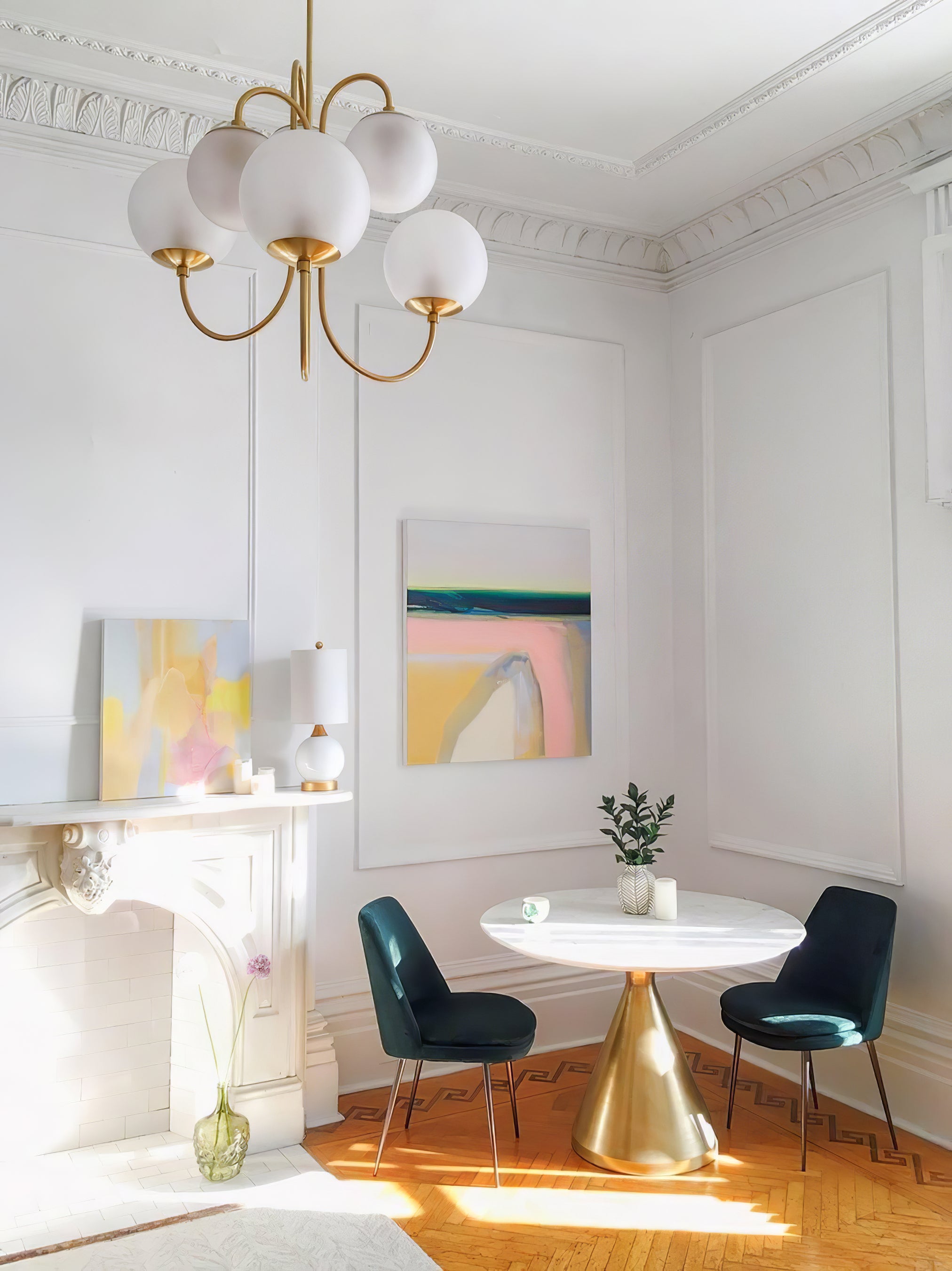 Jornoen Globe Chandelier
