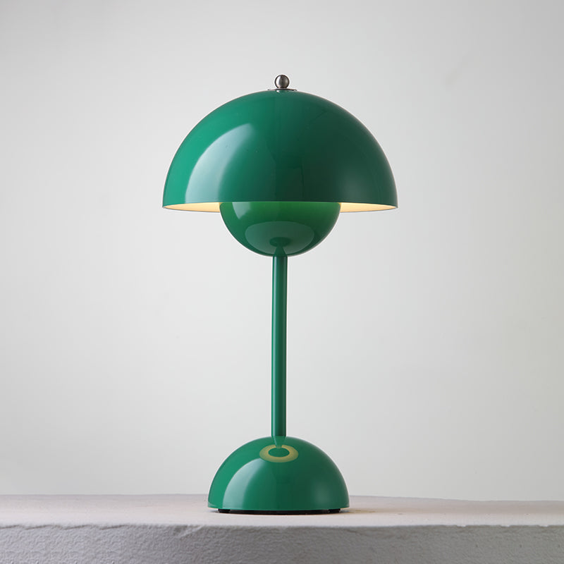 Elenva Outdoor Table Lamp