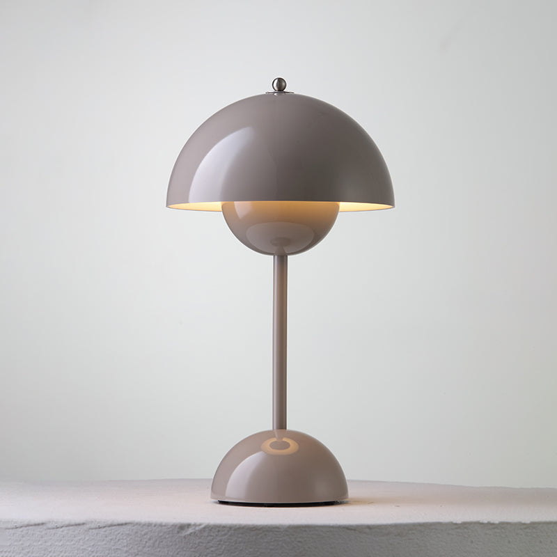 Elenva Outdoor Table Lamp
