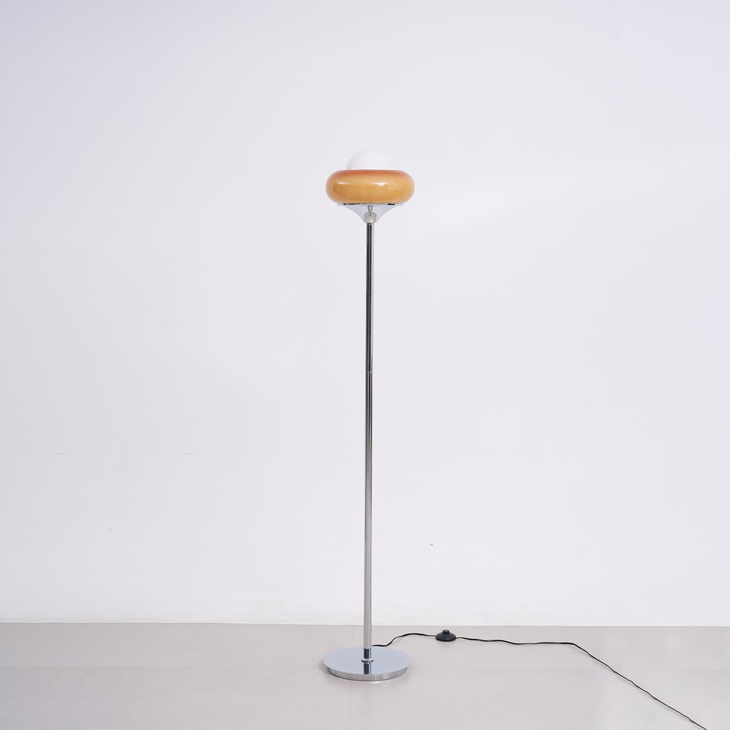 Nolla Globe Floor Lamp