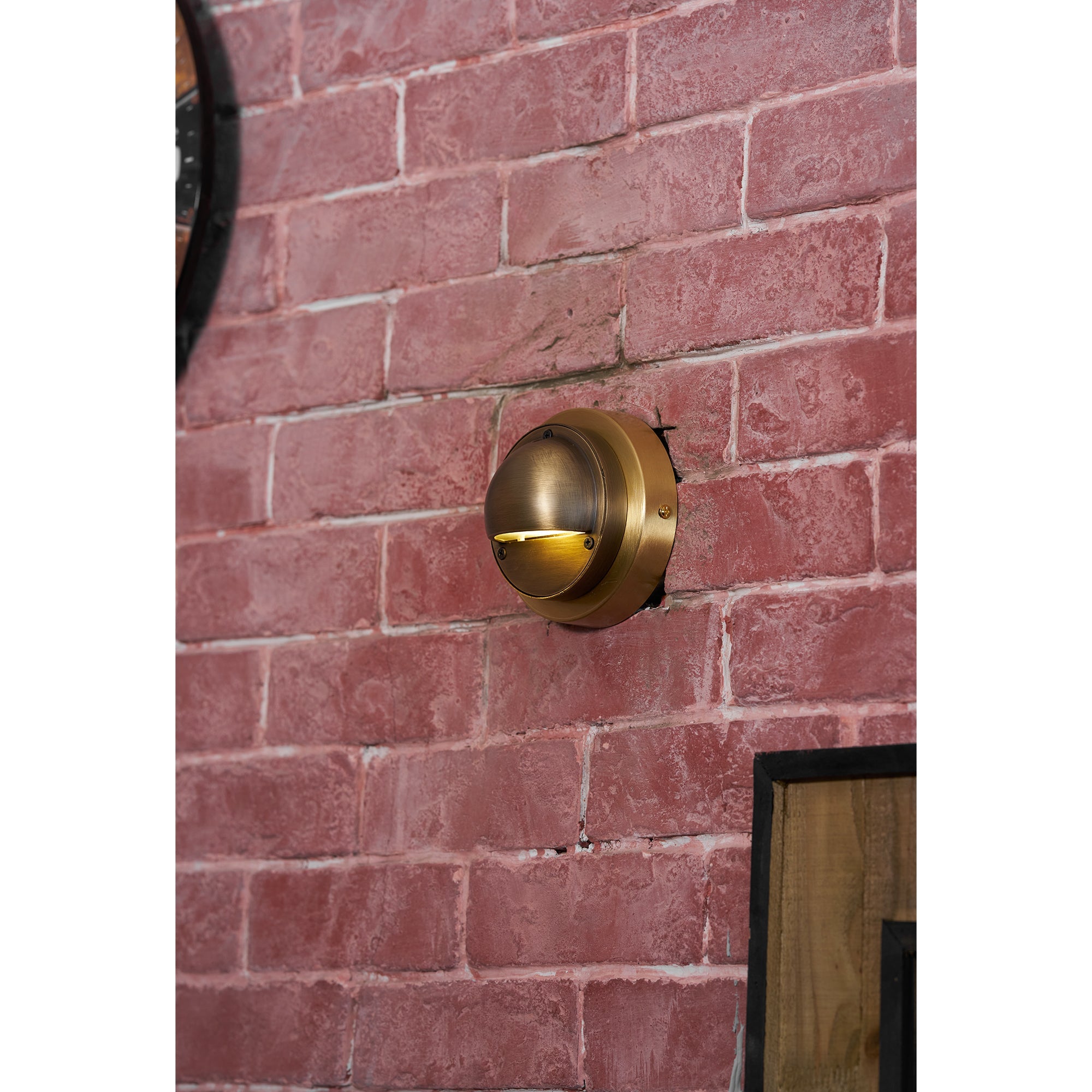 Fennis Outdoor Wall Light