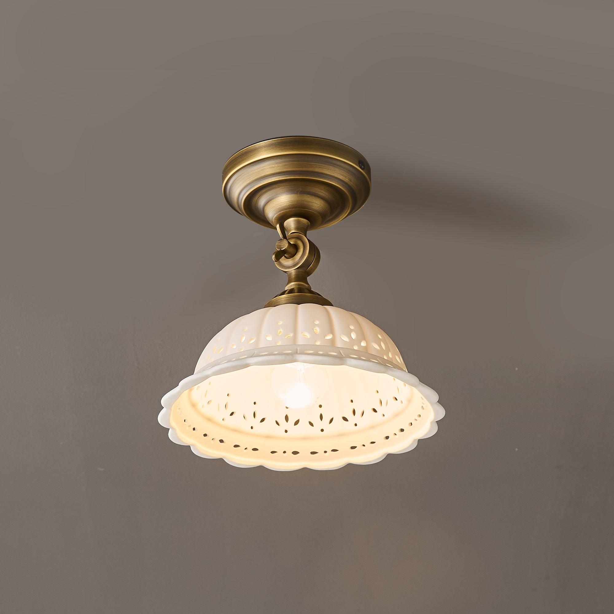 Roenal Ceiling Light