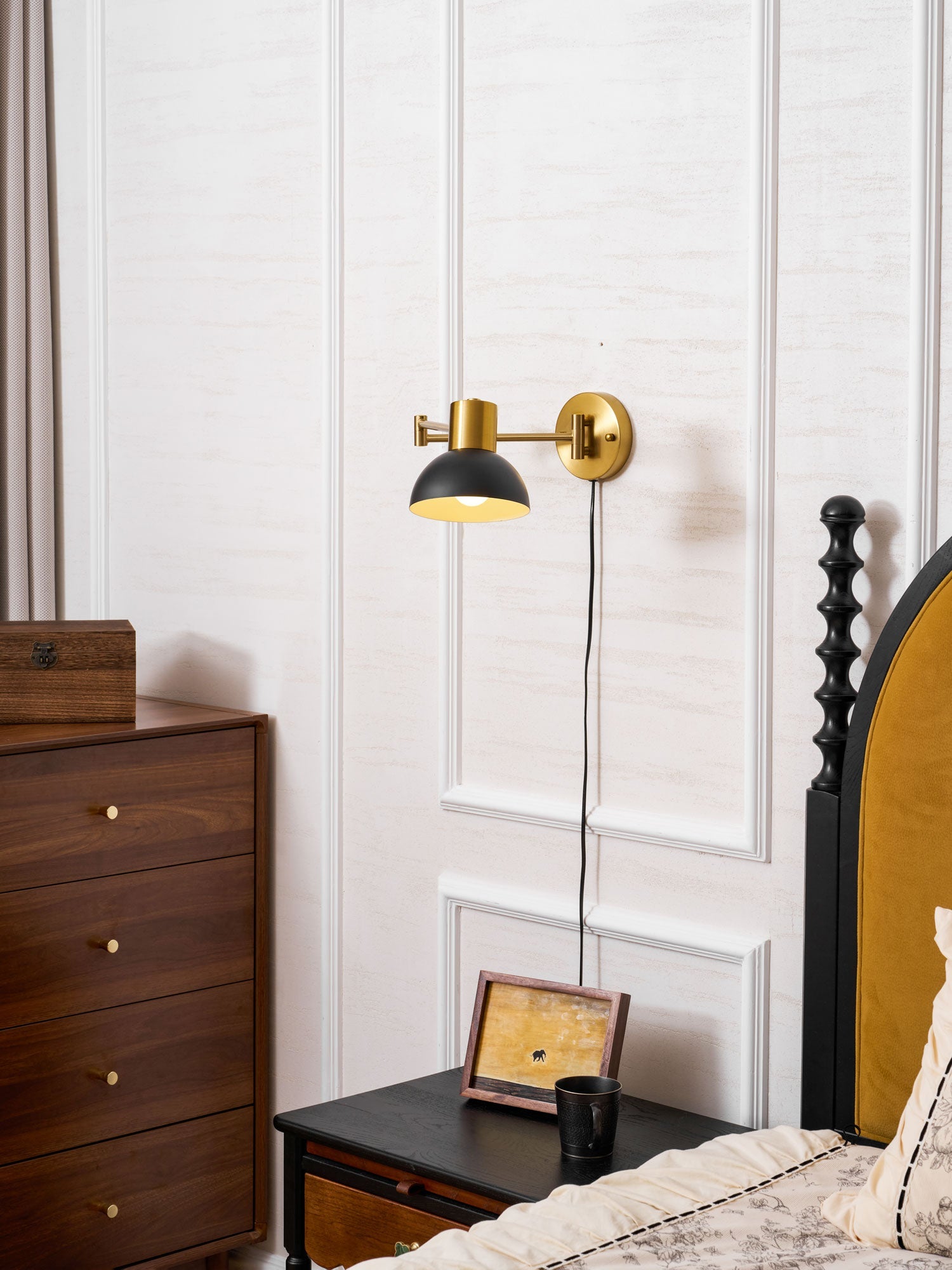 Paxdenko Adjustable Wall Light