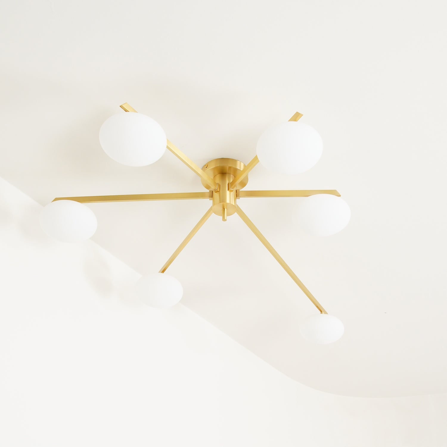 Nolmien Modern Ceiling Light