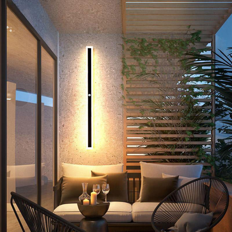 Quinlen Outdoor Wall Light
