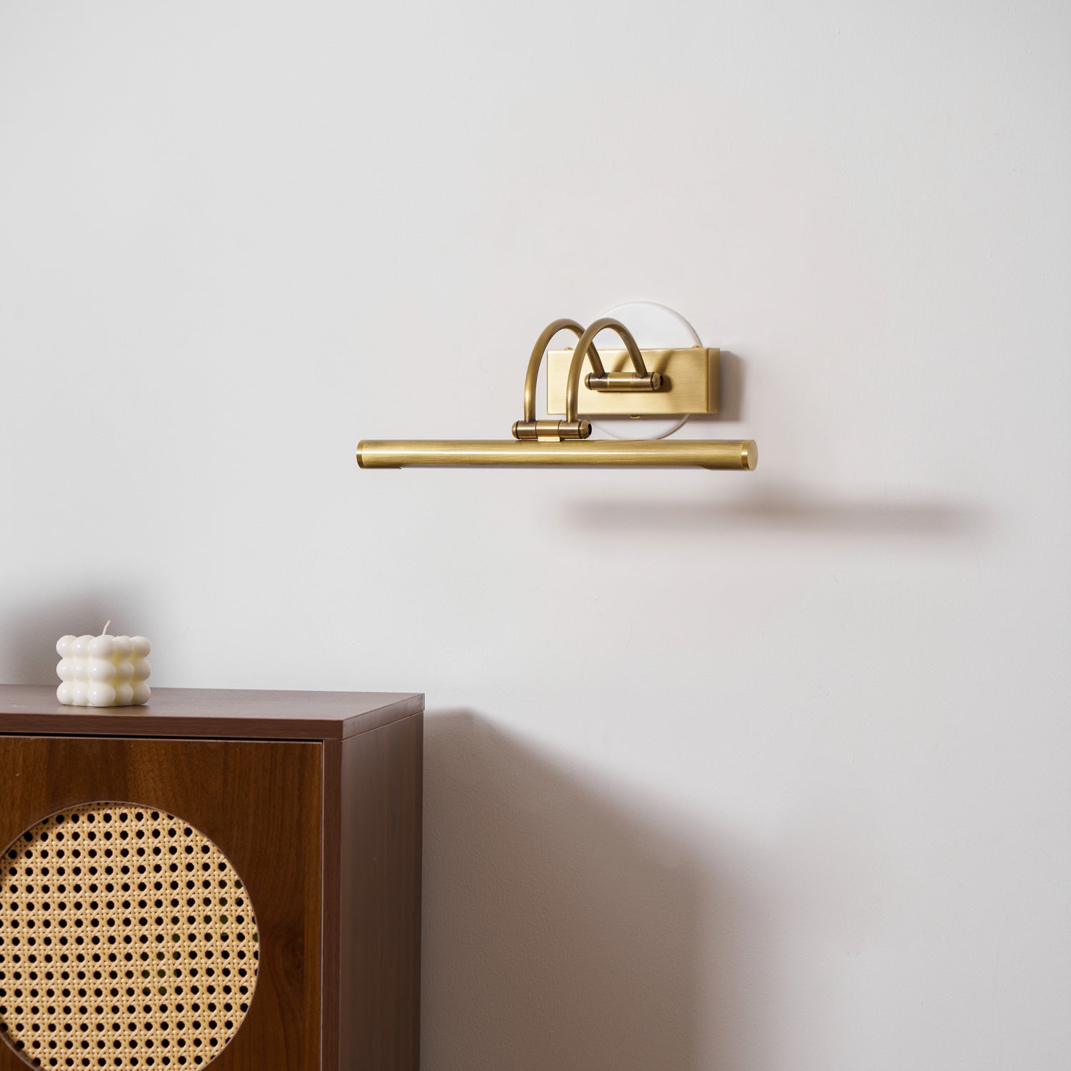 Lexanus Linear Wall Light