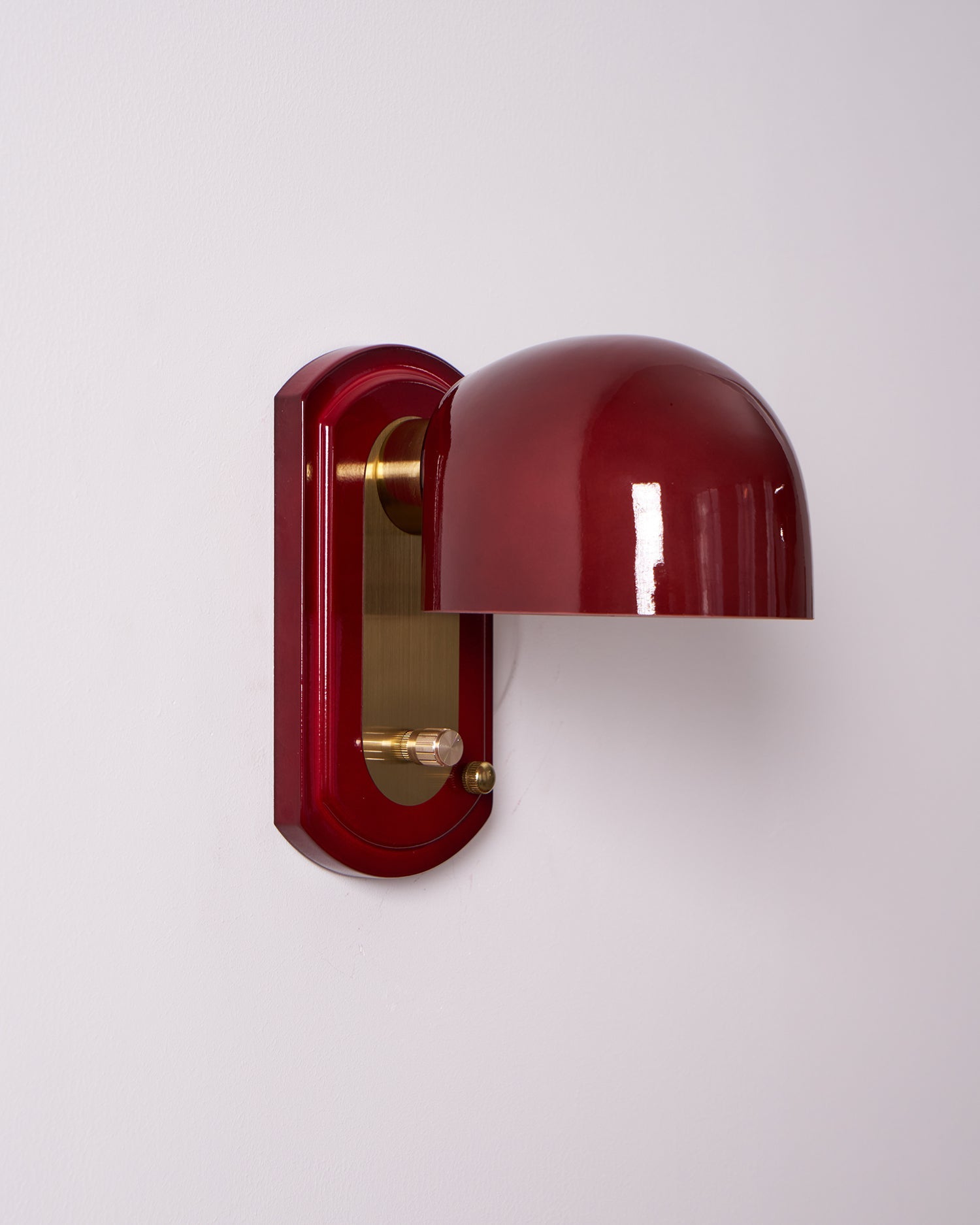 Calaro Wall Light