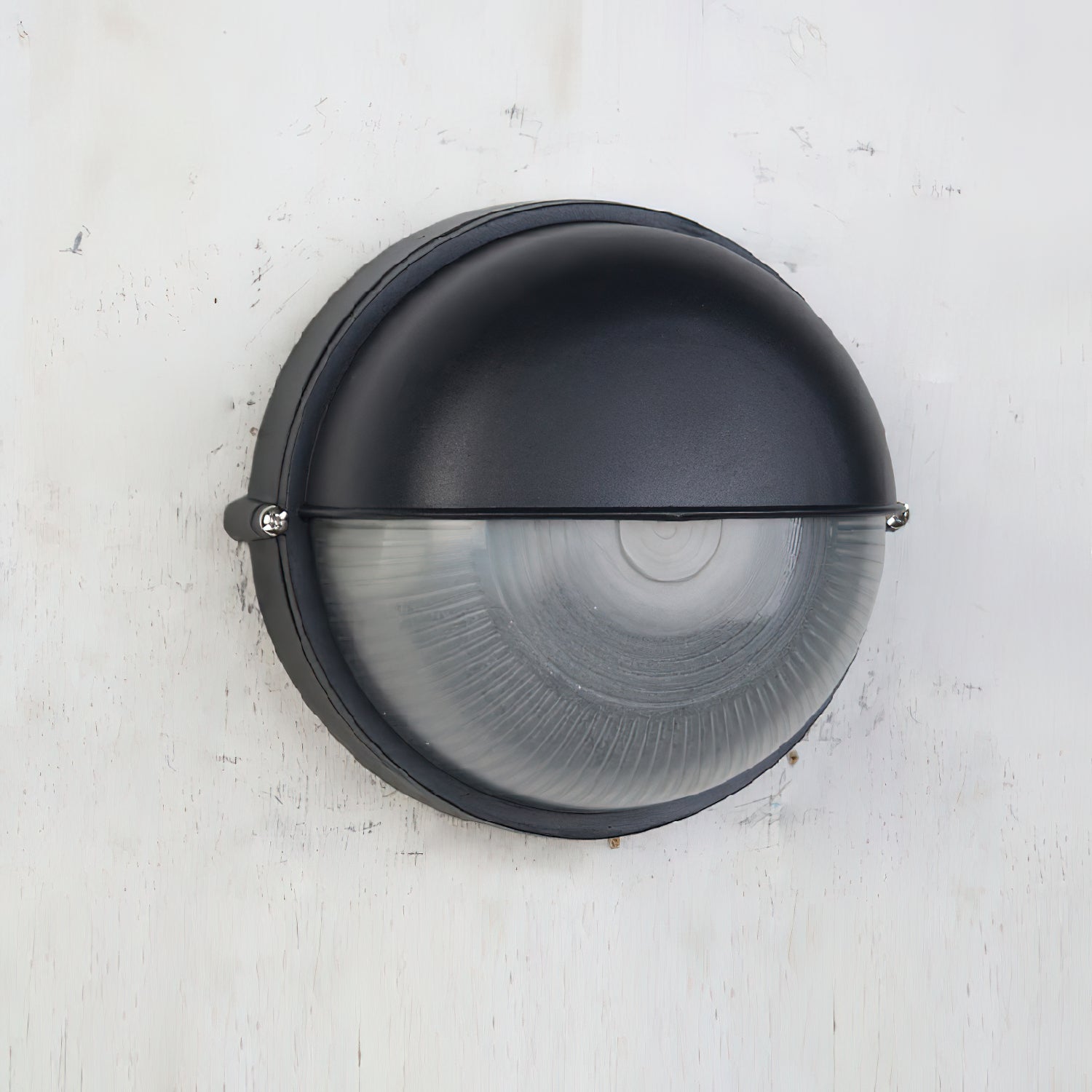 Riova Outdoor Wall Light