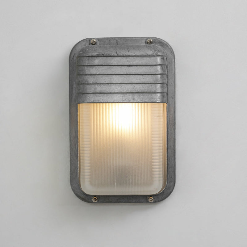 Riova Outdoor Wall Light