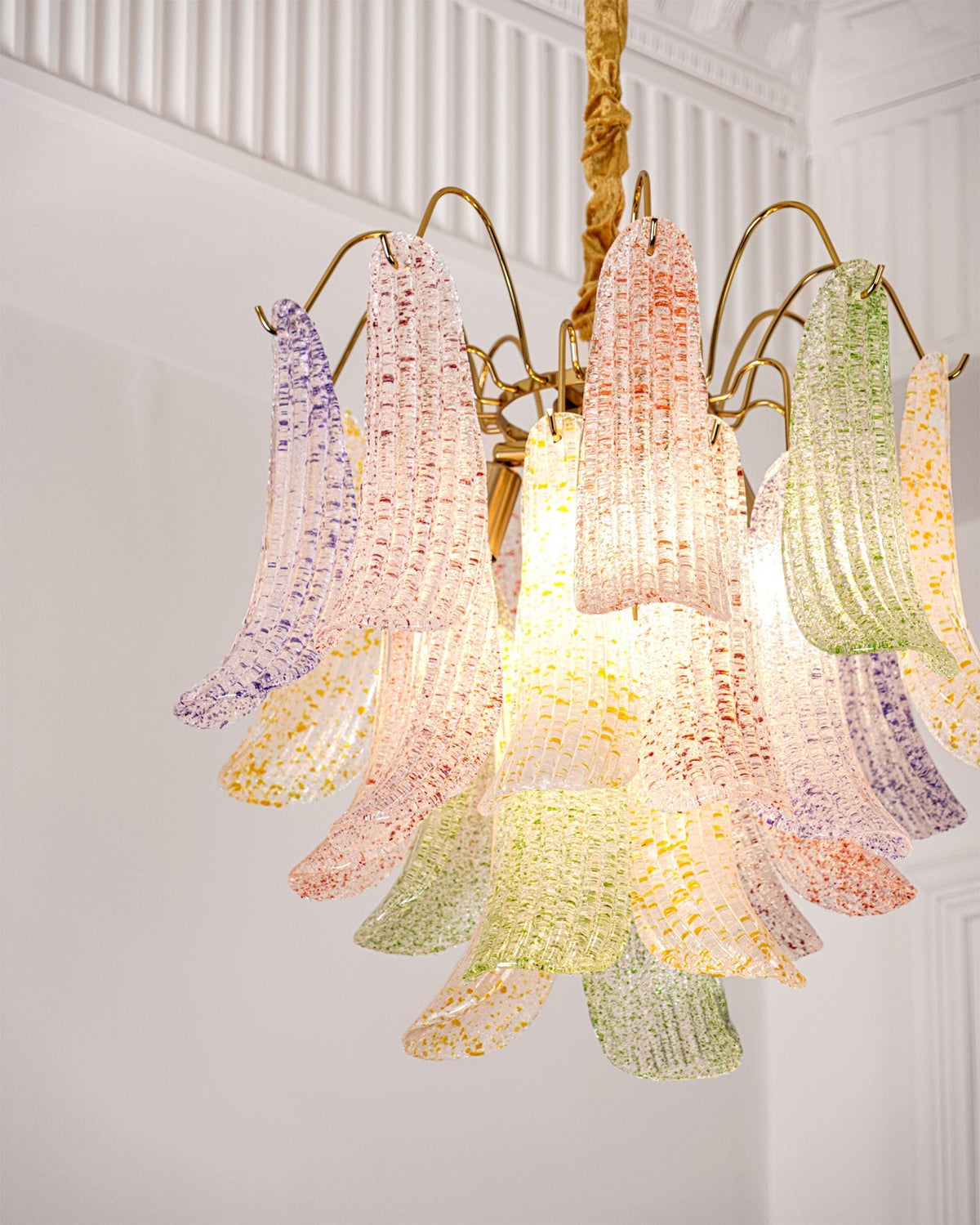 Wynenro Chandelier