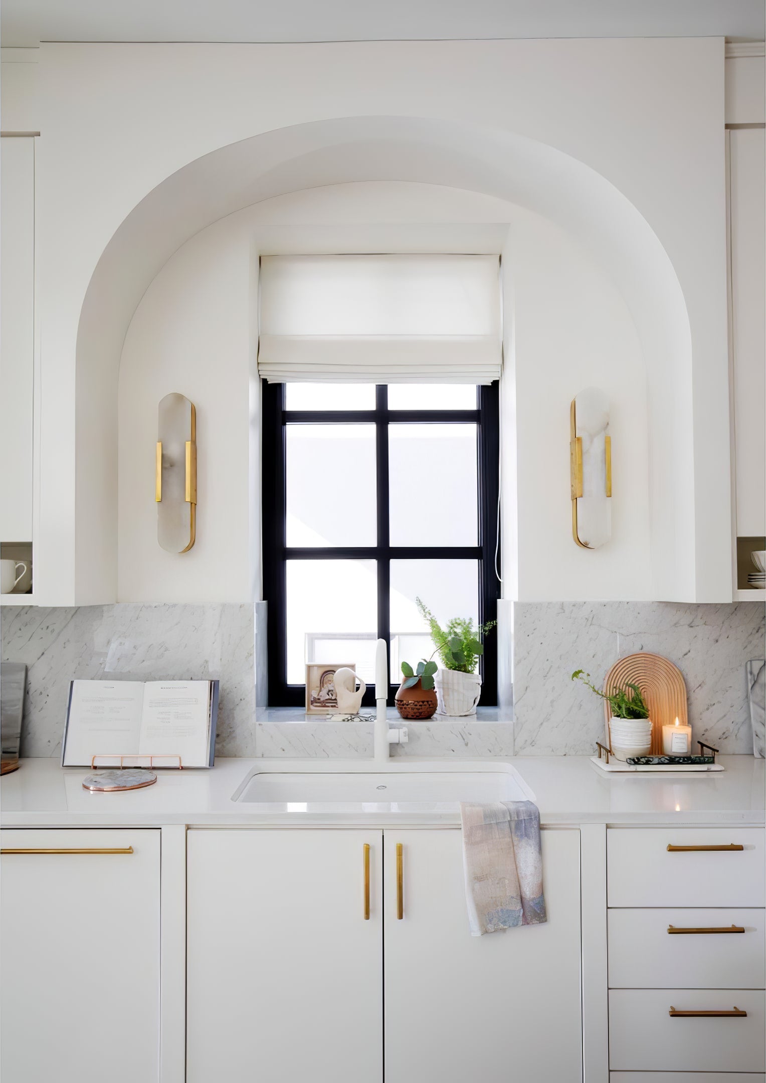 Koava Wall Light