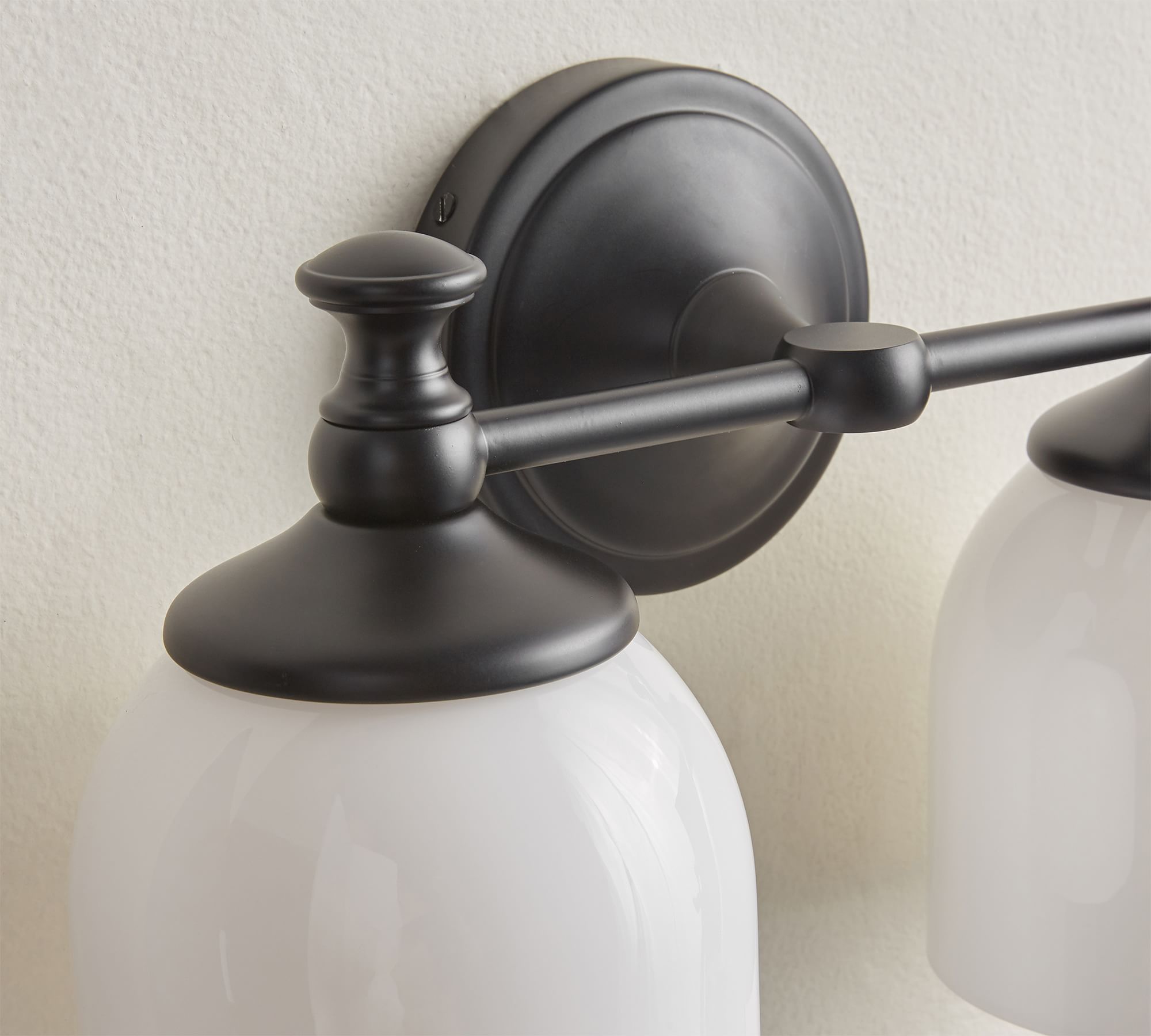 Renwyn Vanity Wall Light