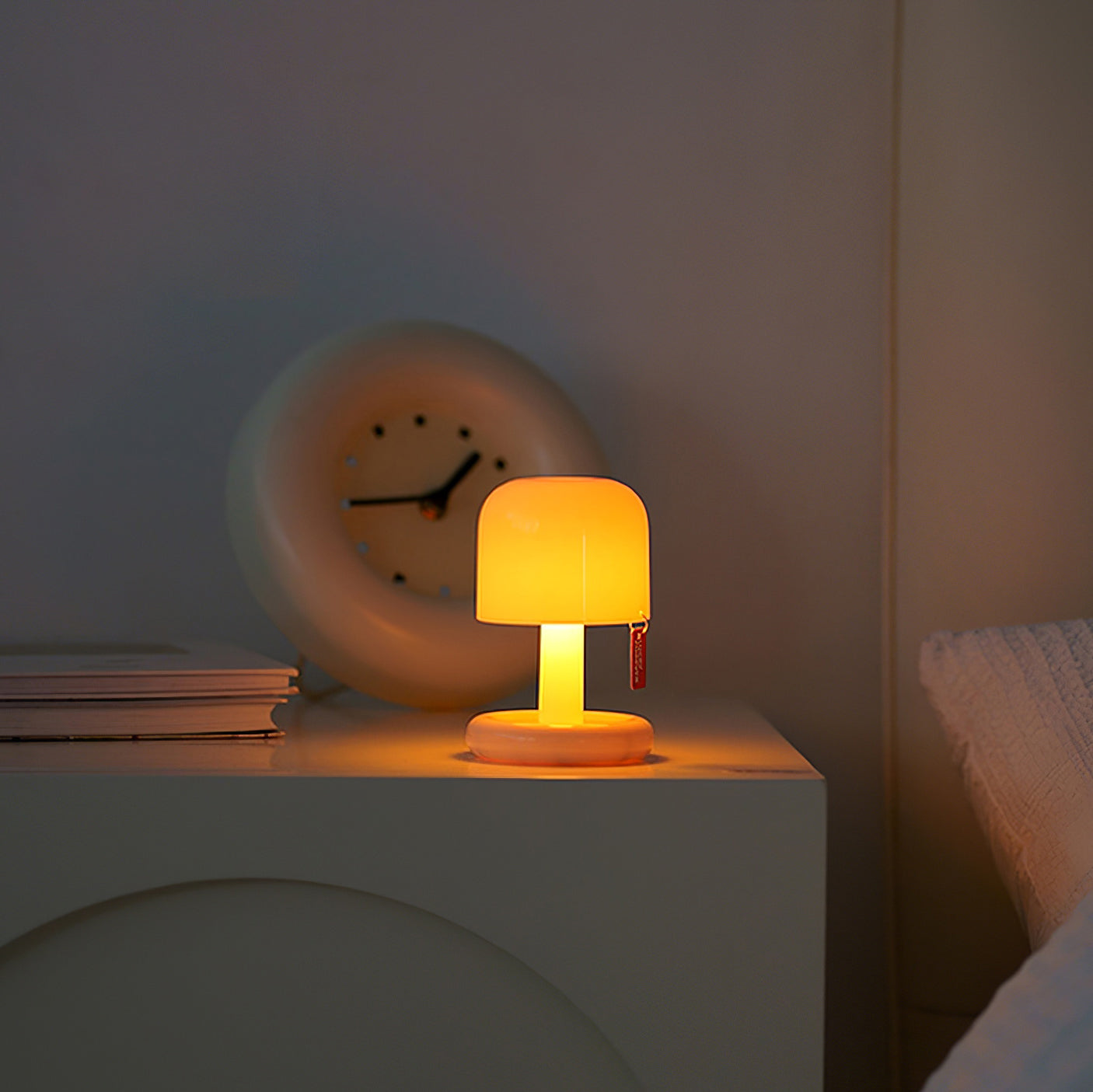 Avia Mushroom Table Lamp