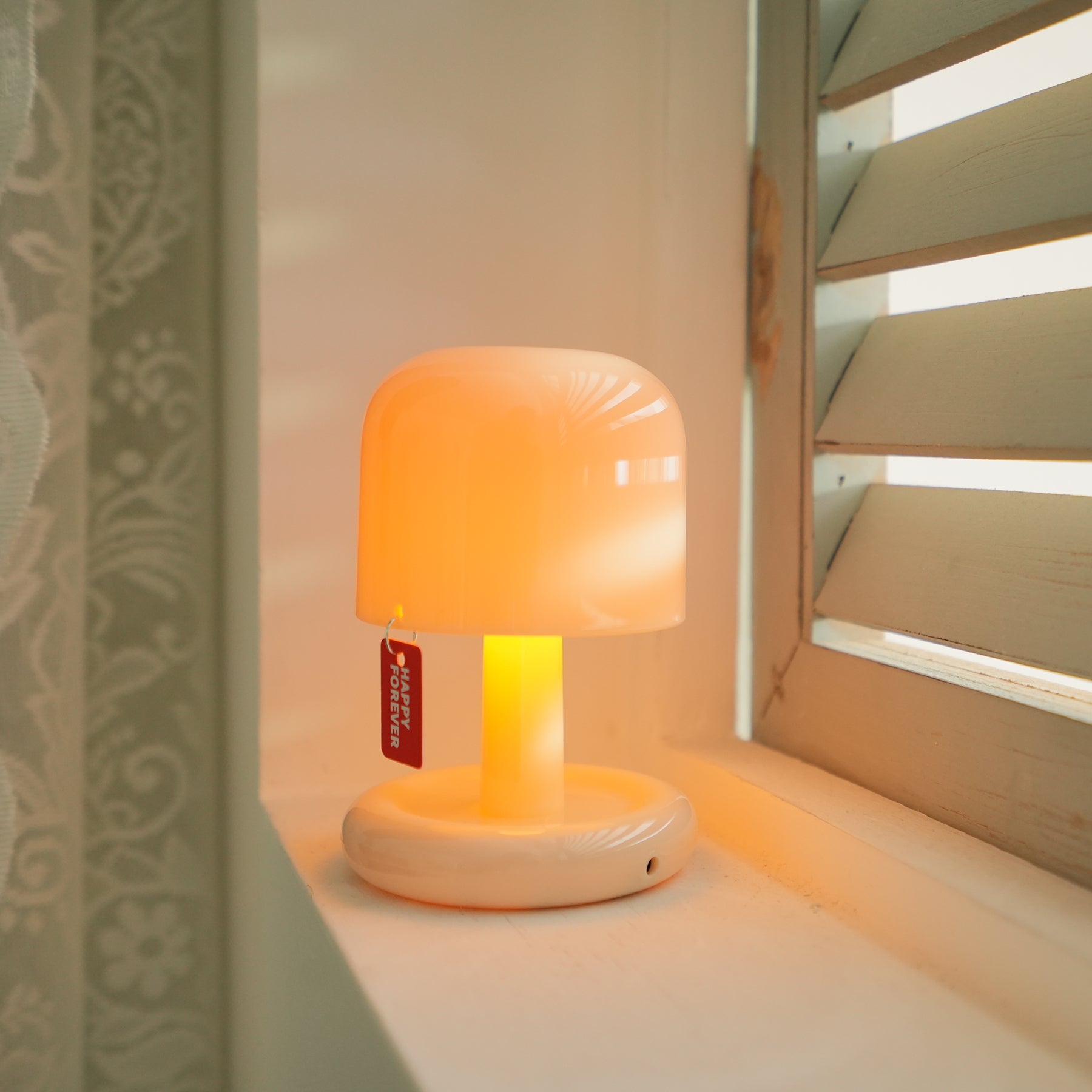 Avia Mushroom Table Lamp