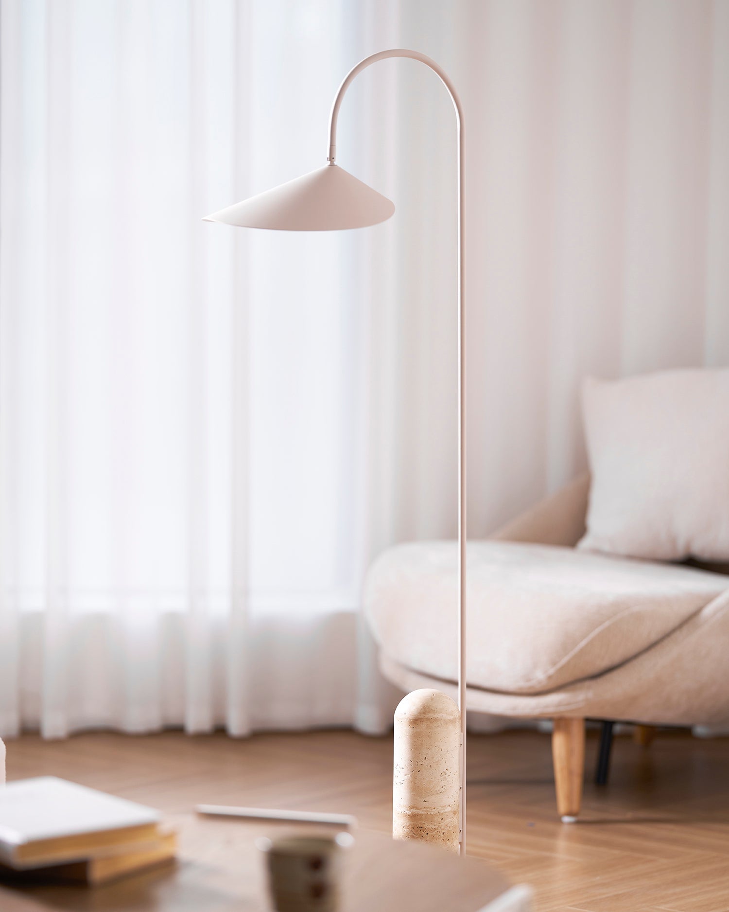 Sageeka Minimalist Floor Lamp
