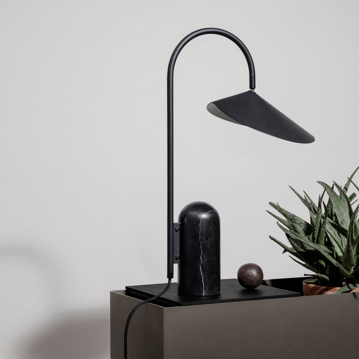 Axivale Minimalist Table Lamp