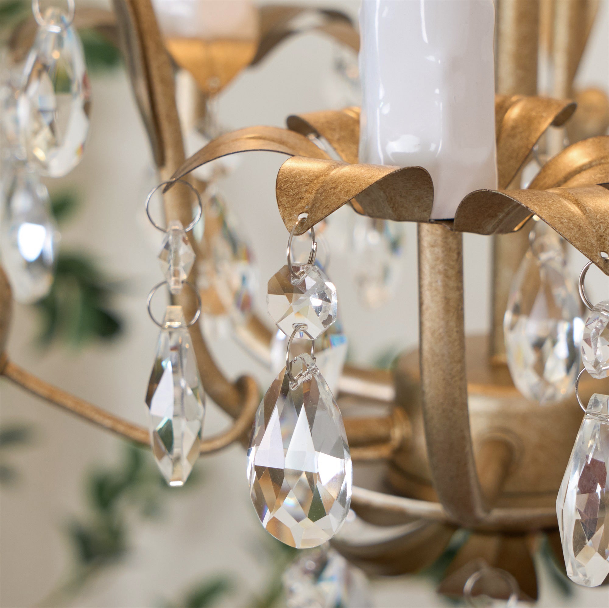 Mavuna Vintage Chandelier