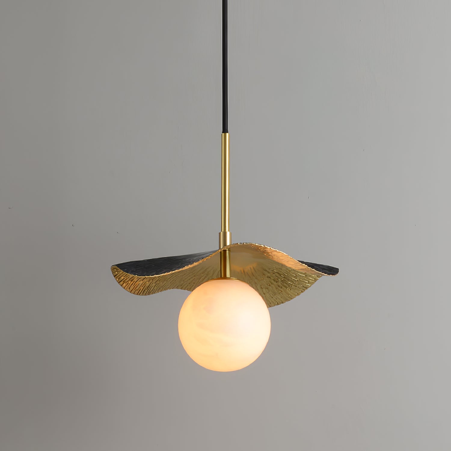 Haleve Pendant Light