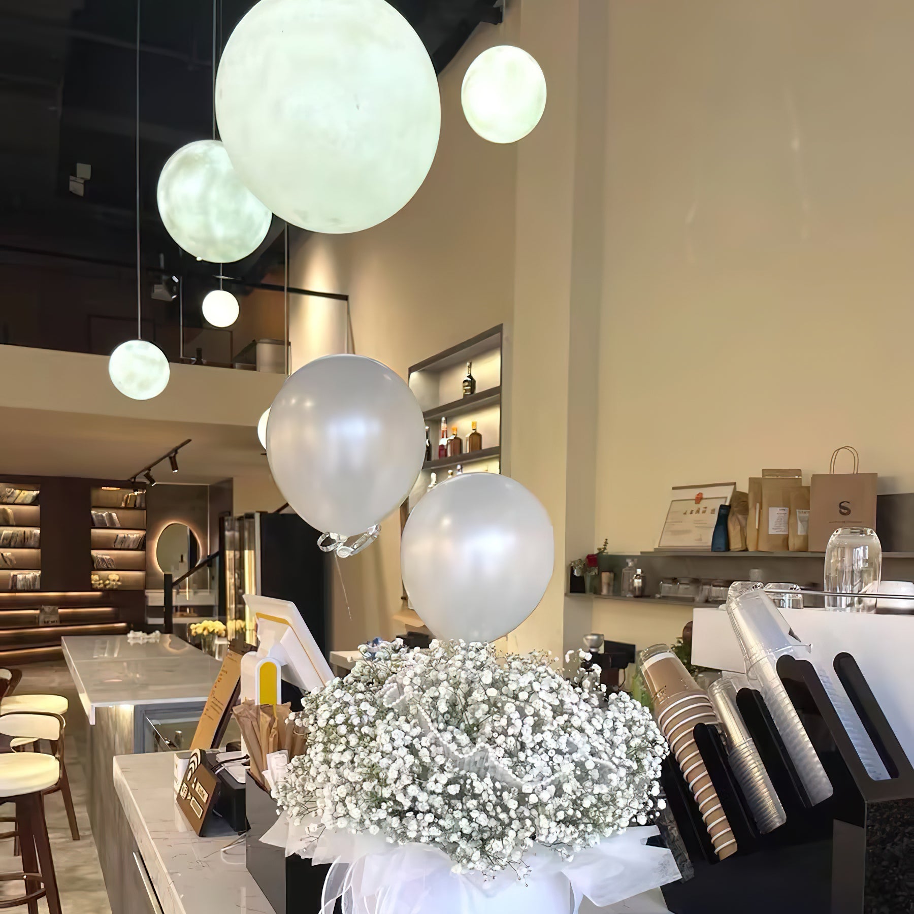 Camu Globe Pendant Light