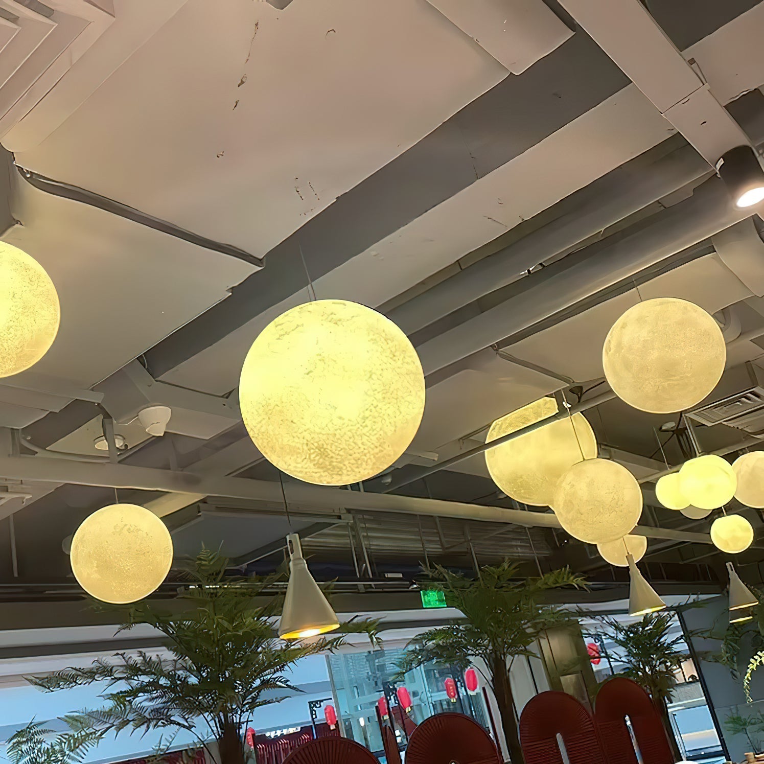 Camu Globe Pendant Light