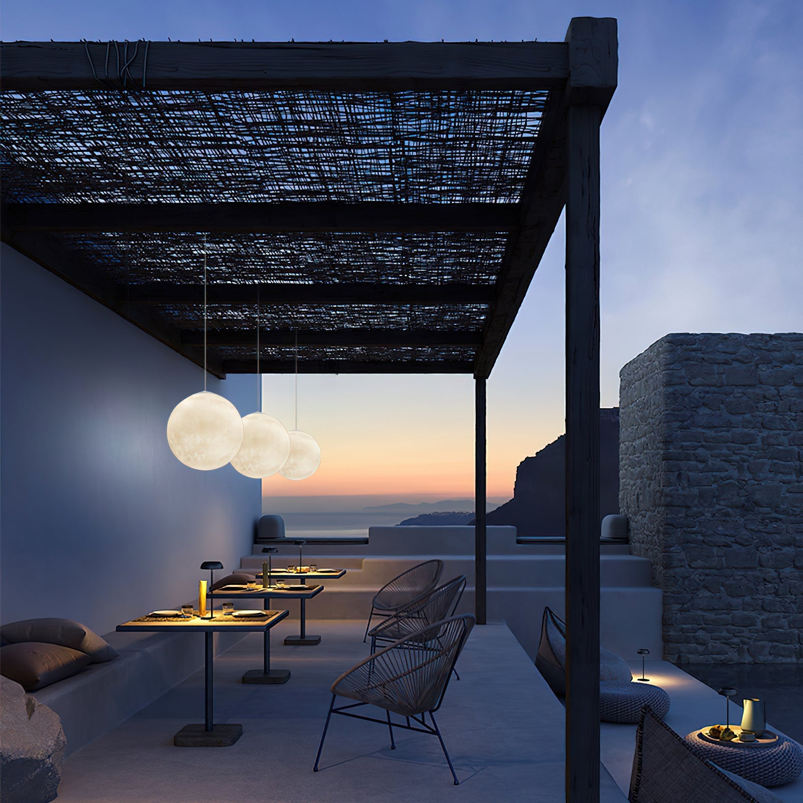 Camu Globe Pendant Light
