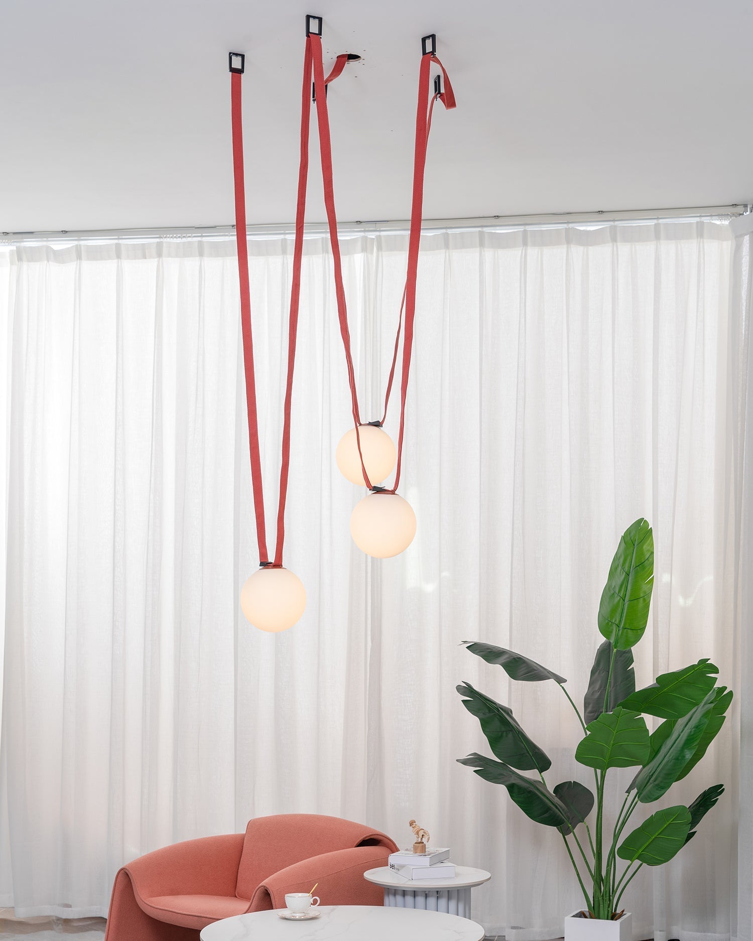Neroiell Globe Pendant Light