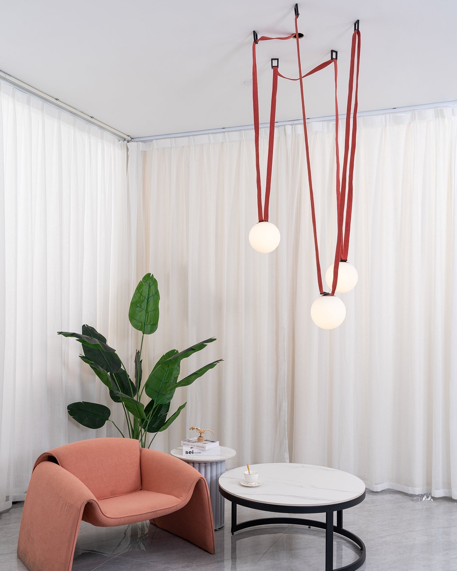 Neroiell Globe Pendant Light