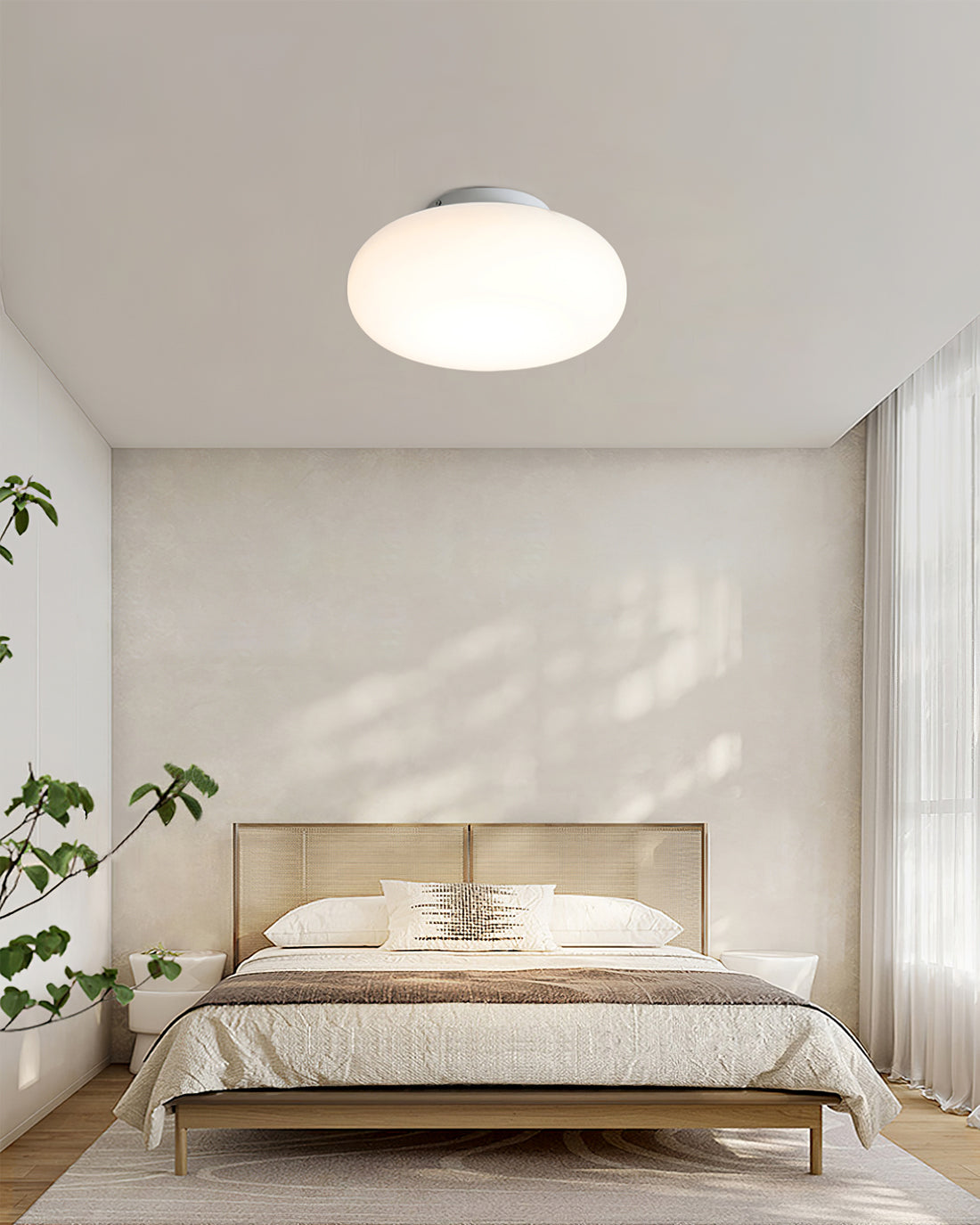 Miraa Ellipsoid Ceiling Light