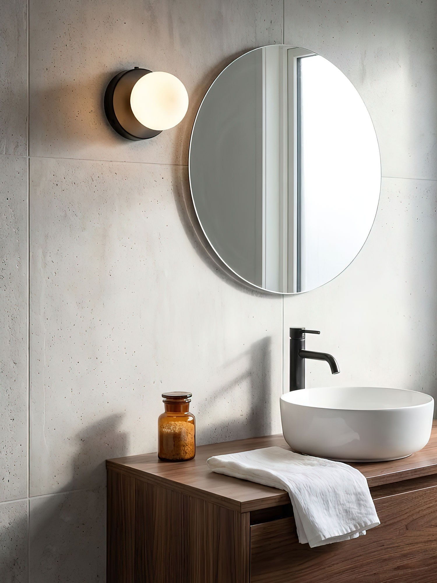 Kaile Globe Wall Light
