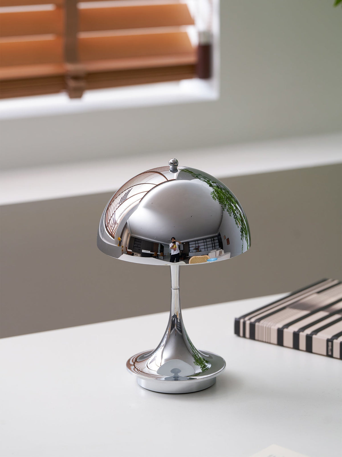 Rivum Outdoor Table Lamp