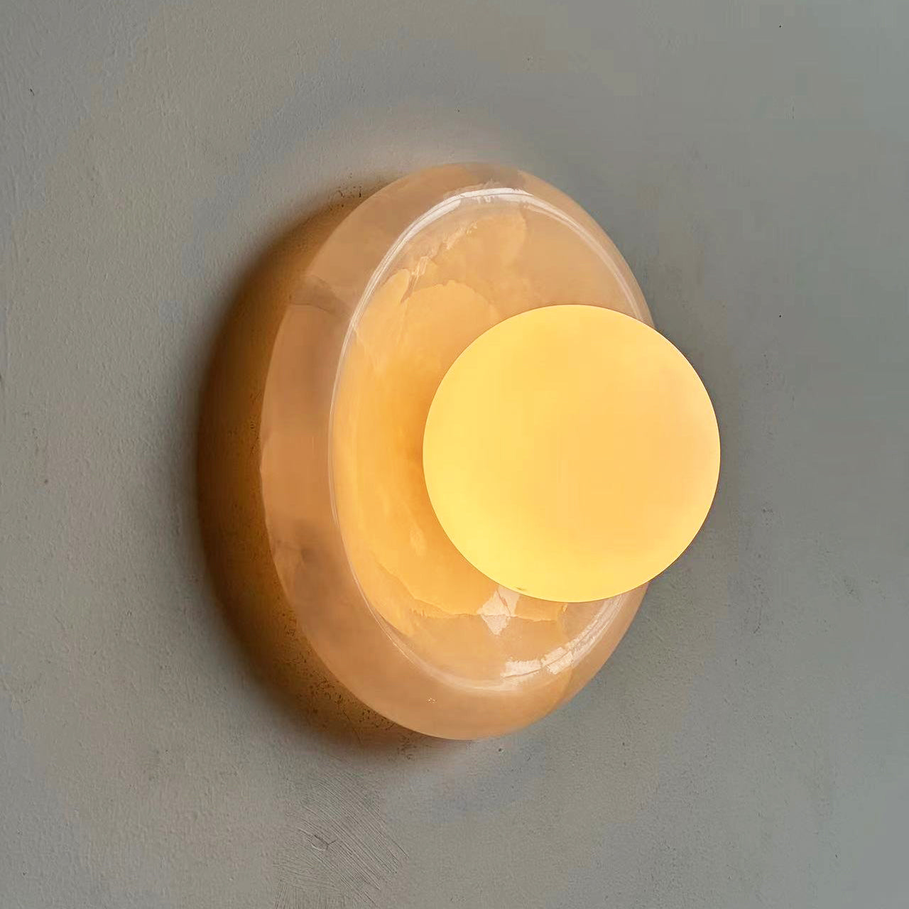 Emleyer Wall Light