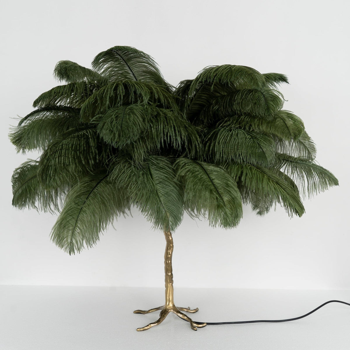 Dekorfine Ostrich Feather Table Lamp — Detail View 59