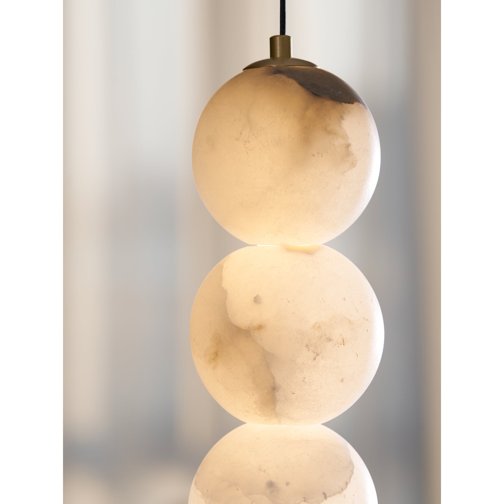 Torlenor Alabaster Pendant Light