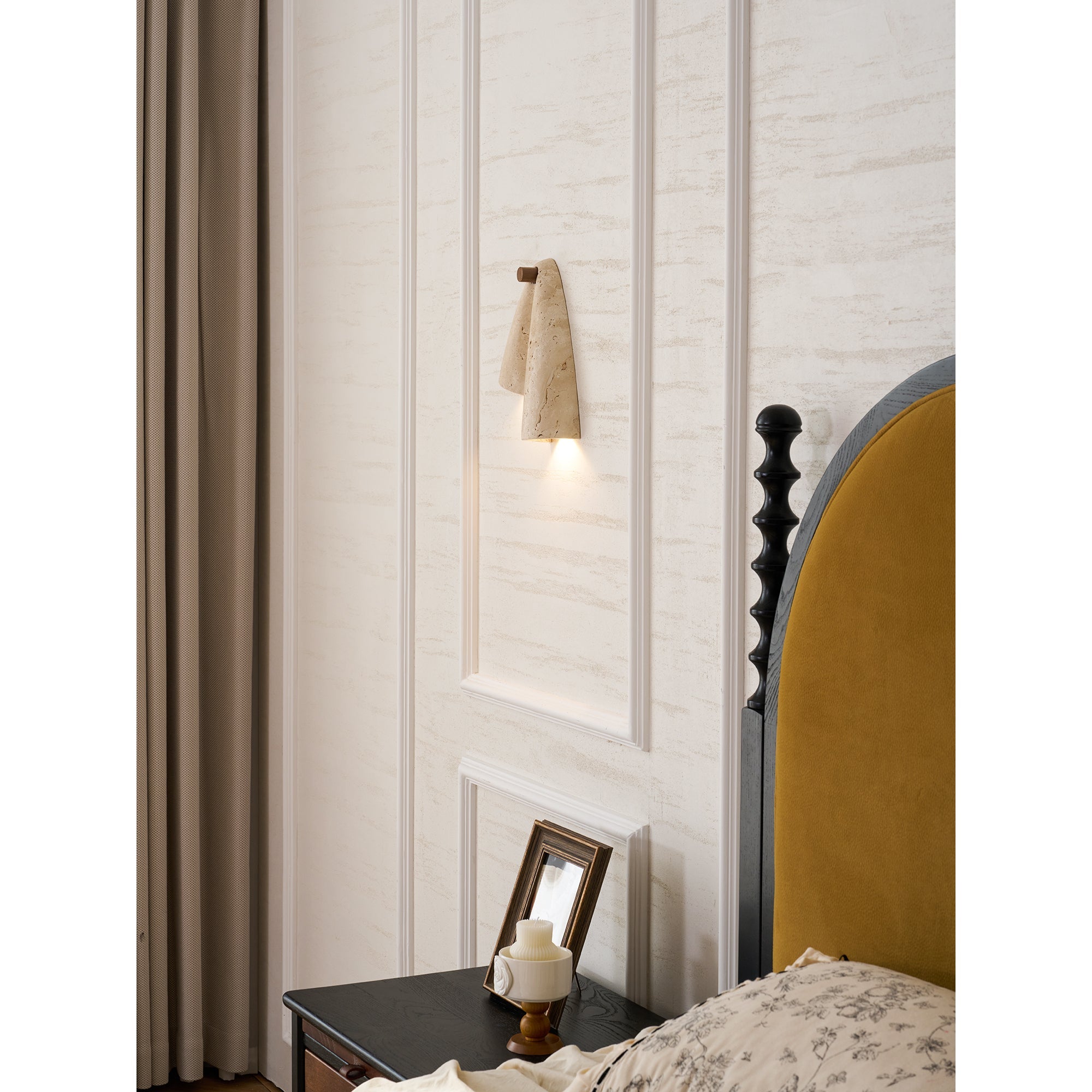 Kaiton Wall Light