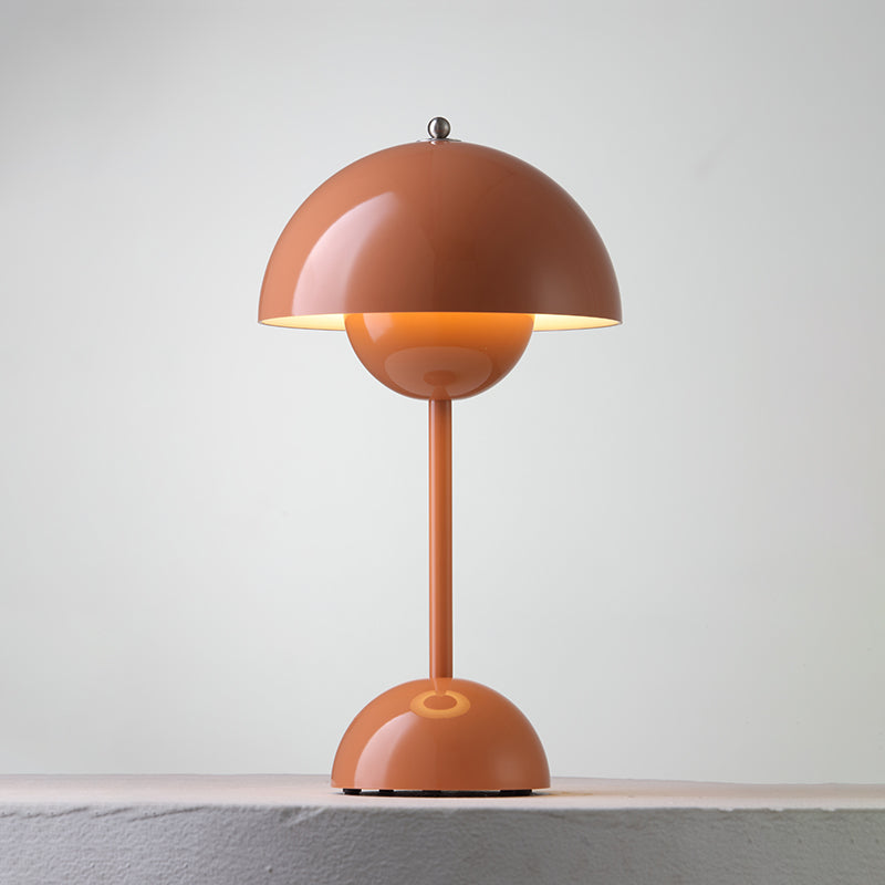 Elenva Outdoor Table Lamp